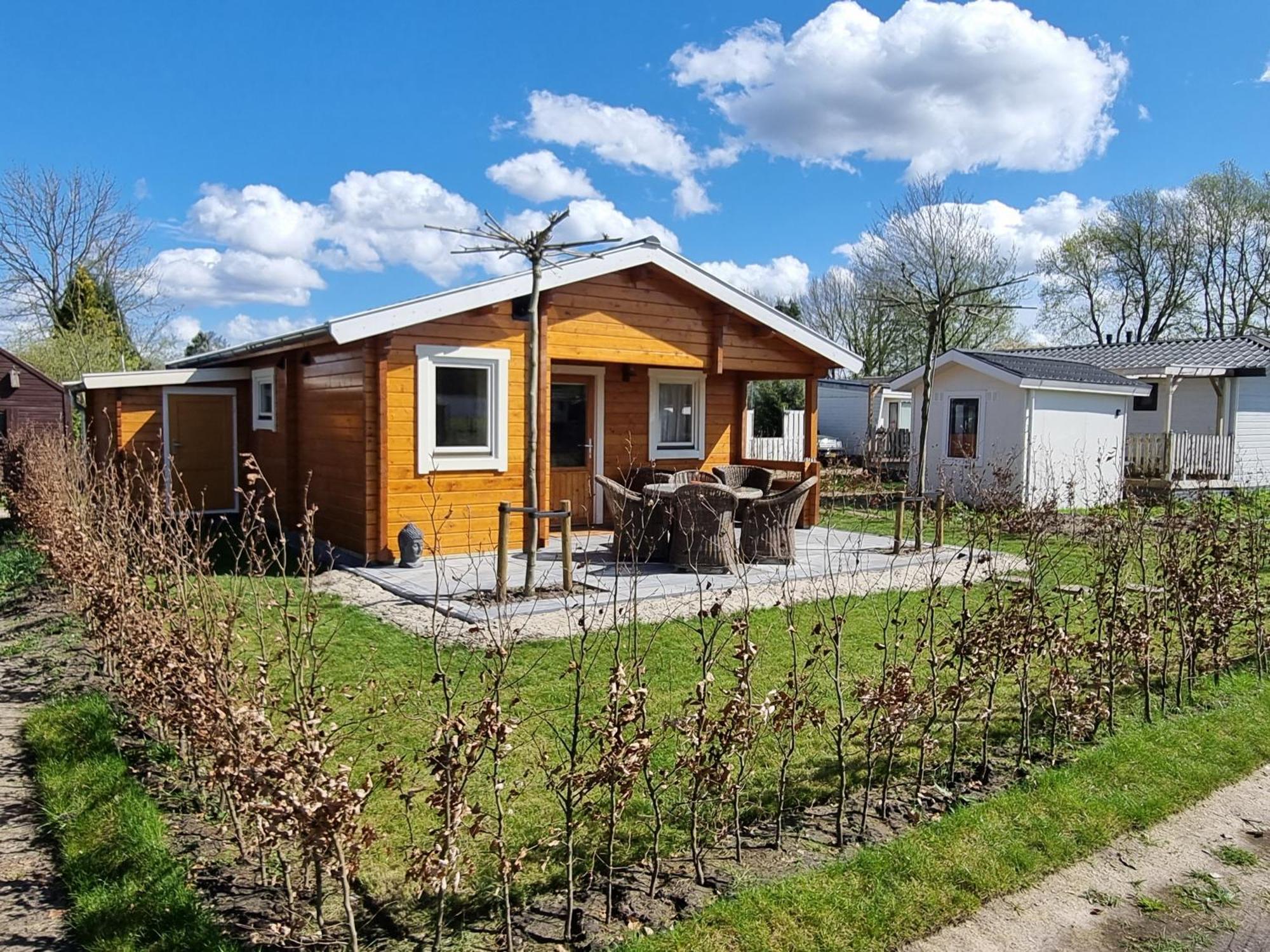 Nieuw - Luxe Blokhut Chalet In Bosrijke Omgeving Anloo Luaran gambar
